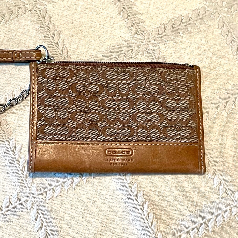 COACH Small Card & Change Holder w/ Keychain